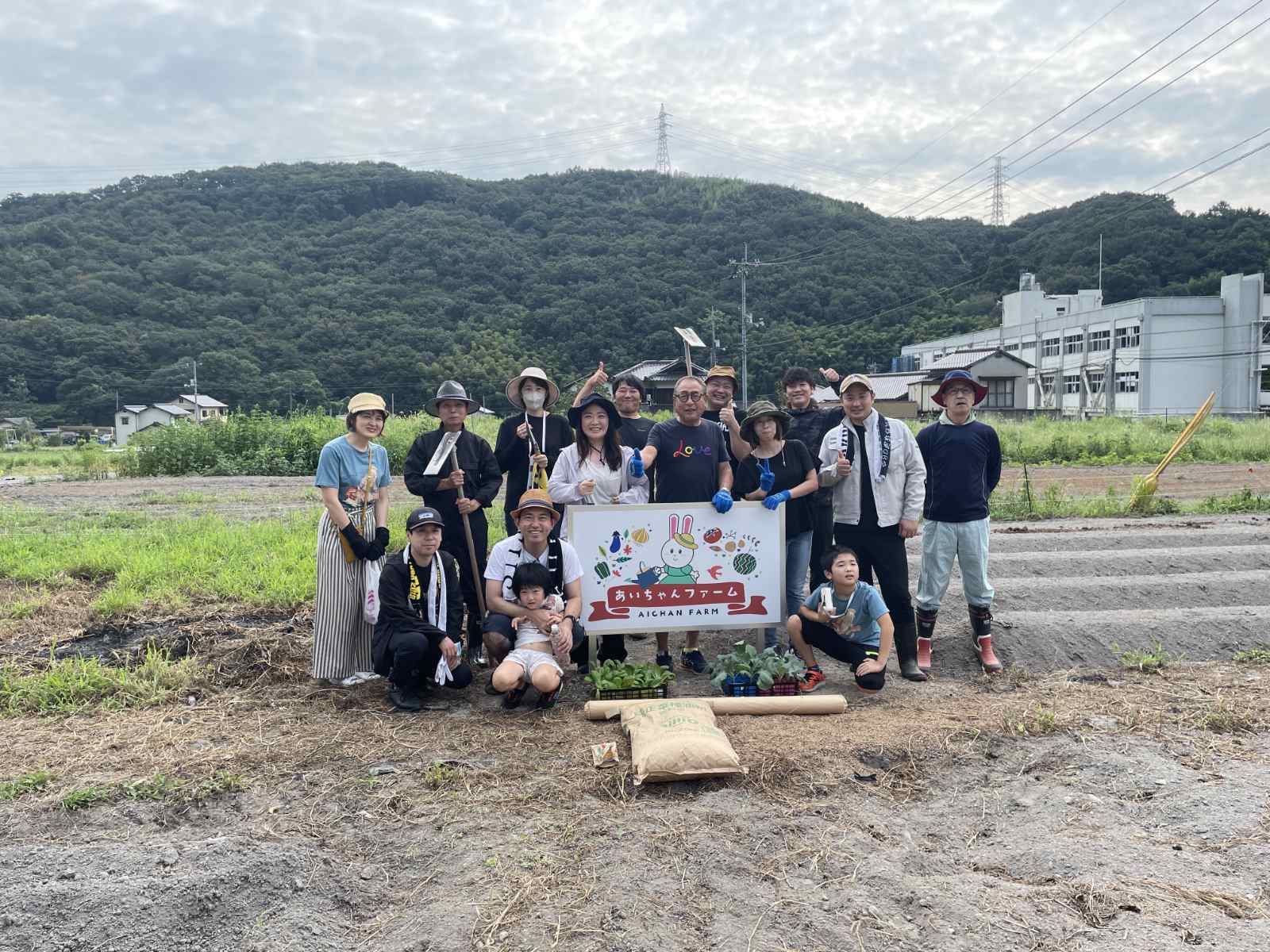 文房具だけじゃなくて野菜も作ってます、畑で活動する同好会「新鮮組